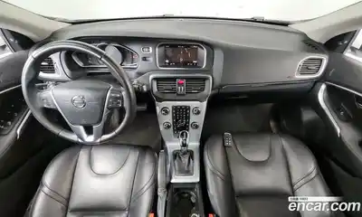 Volvo V40 2018 2.0 Автомат в Москве № 344113, миниатюра 8