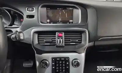 Volvo V40 2018 2.0 Автомат в Москве № 344113, миниатюра 10