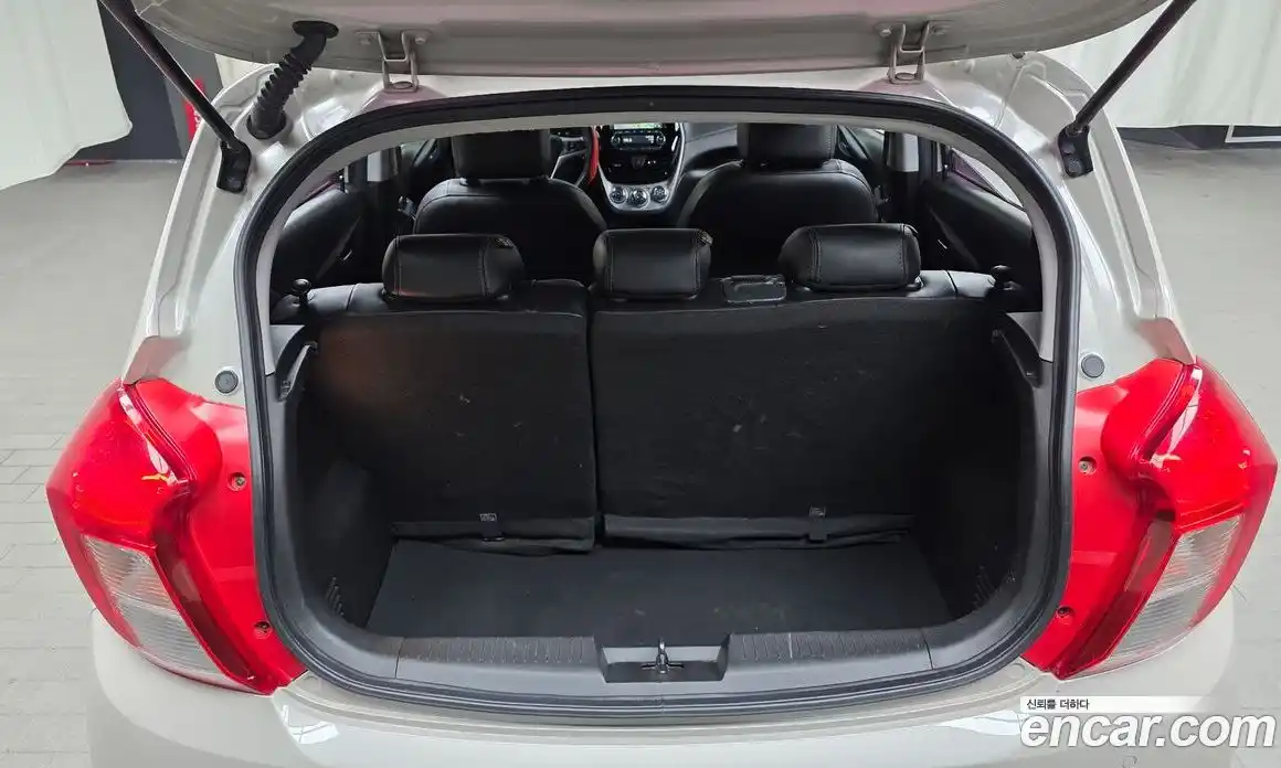 Chevrolet Spark 2017 1.0 Механическая в Москве № 38401, фото 13