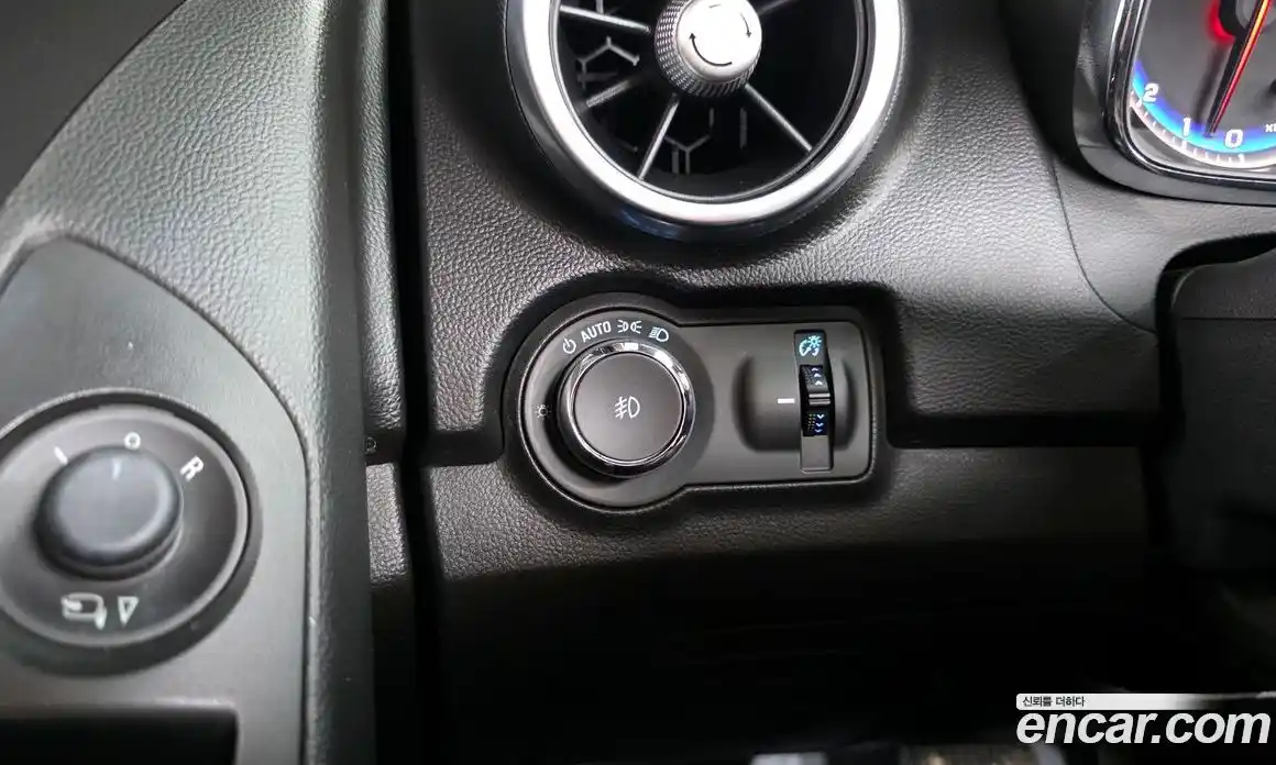 Chevrolet Trax 2016 1.4 Автомат в Москве № 39906, фото 18