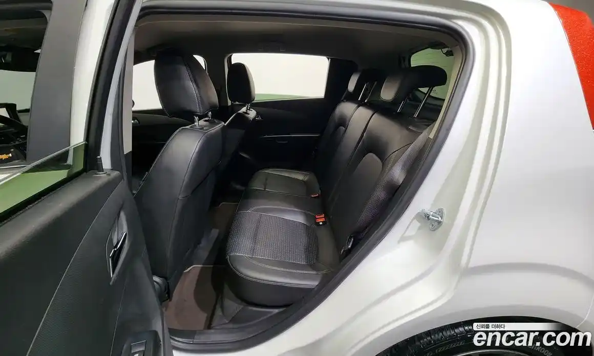 Chevrolet Aveo 2016 1.4 Автомат в Москве № 40723, фото 14