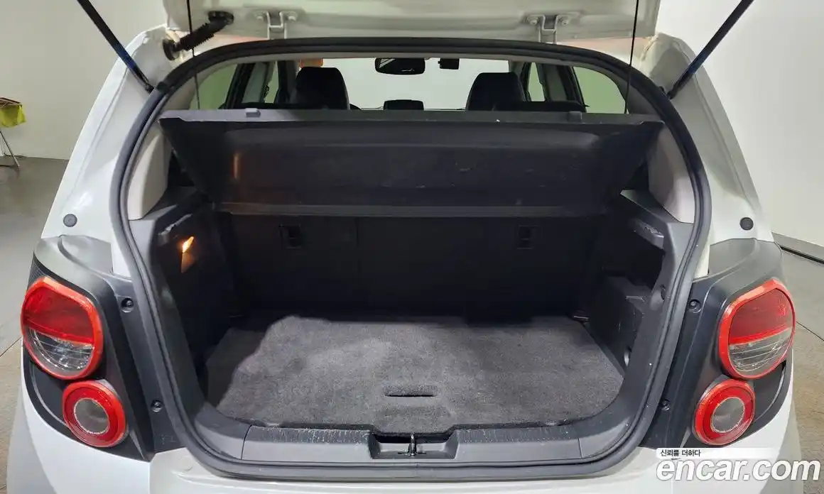 Chevrolet Aveo 2016 1.4 Автомат в Москве № 40723, фото 18