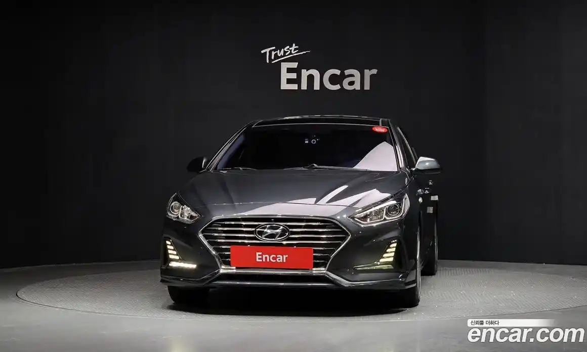 Hyundai Sonata 2019 2.0 Автомат в Москве № 43135, фото 13