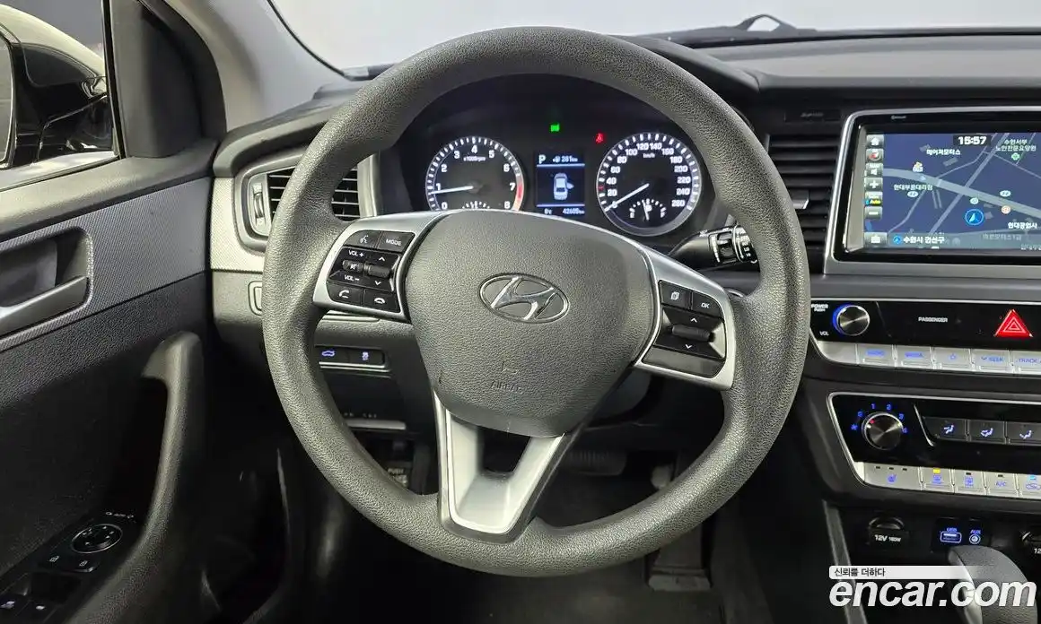 Hyundai Sonata 2019 2.0 Автомат в Москве № 43135, фото 14
