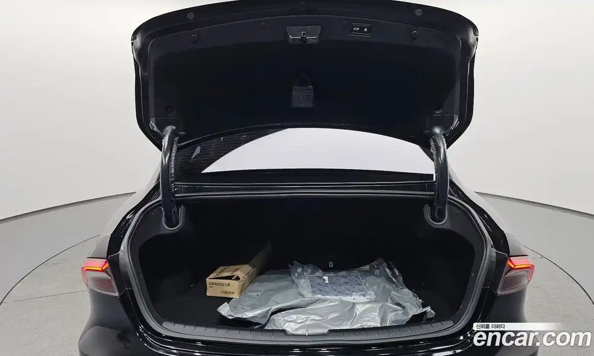 Hyundai Grandeur 2023 2.5 Автомат в Москве № 46986, фото 5