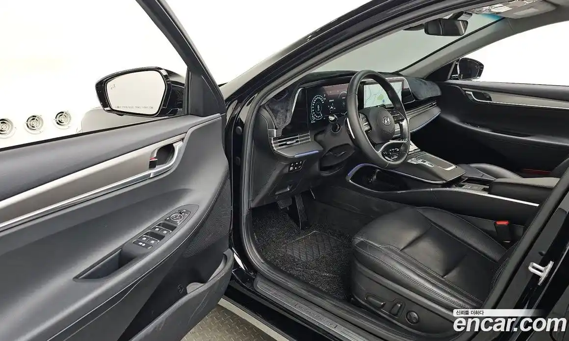 Hyundai Grandeur 2023 2.5 Автомат в Москве № 46986, фото 6