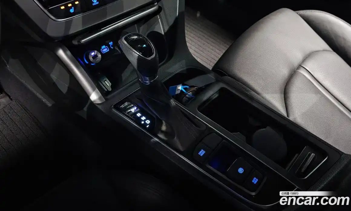 Hyundai Sonata 2016 2.0 Автомат в Москве № 48200, фото 12