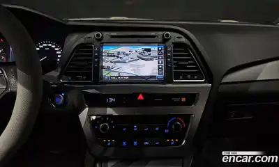 Hyundai Sonata 2016 2.0 Автомат в Москве № 48200, миниатюра 9