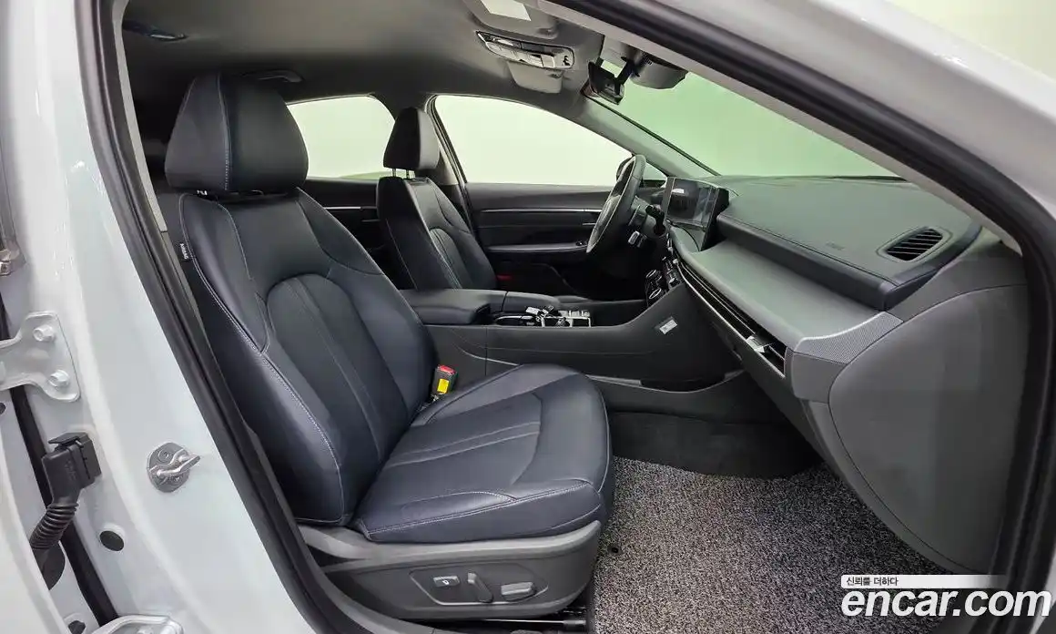 Hyundai Sonata 2025 2.0 Автомат в Москве № 5464, фото 4