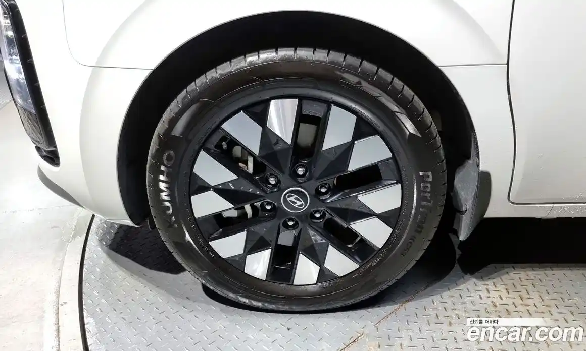 Hyundai Staria 2025 3.5 Автомат в Москве № 7798, фото 1