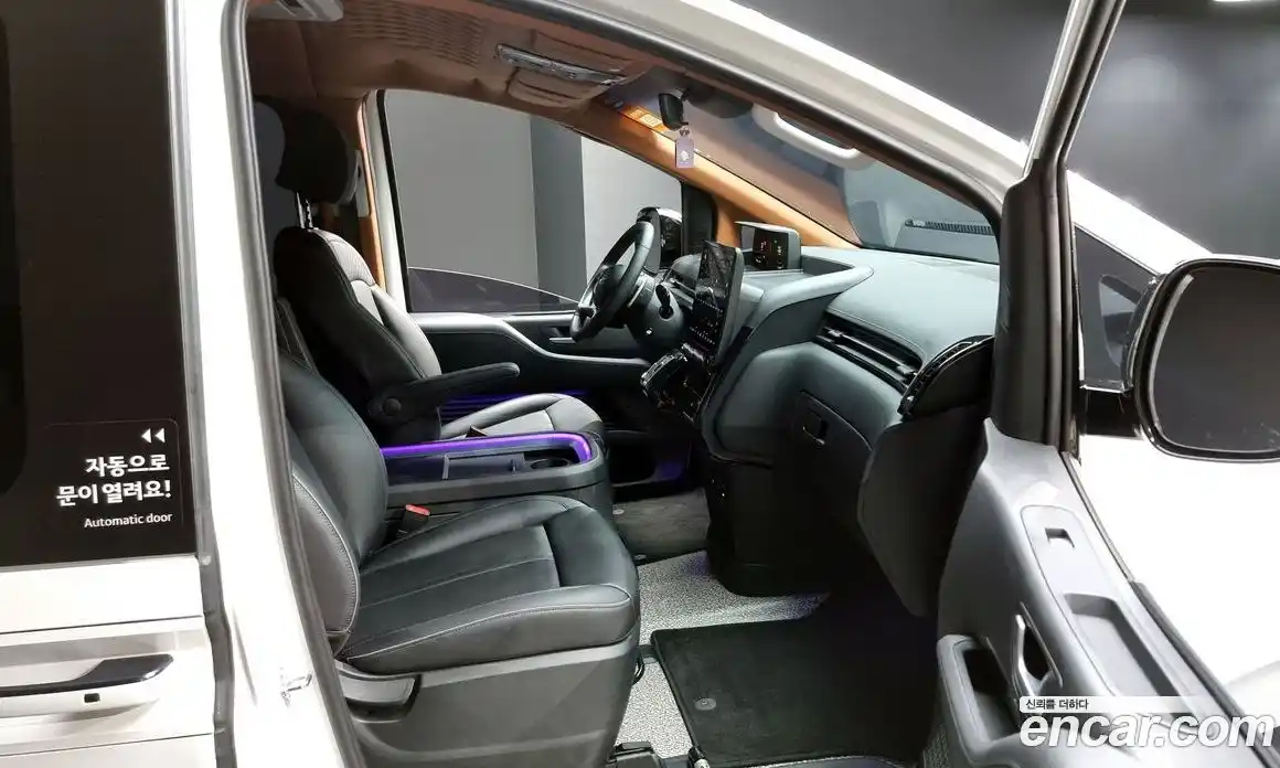 Hyundai Staria 2025 3.5 Автомат в Москве № 7798, фото 11