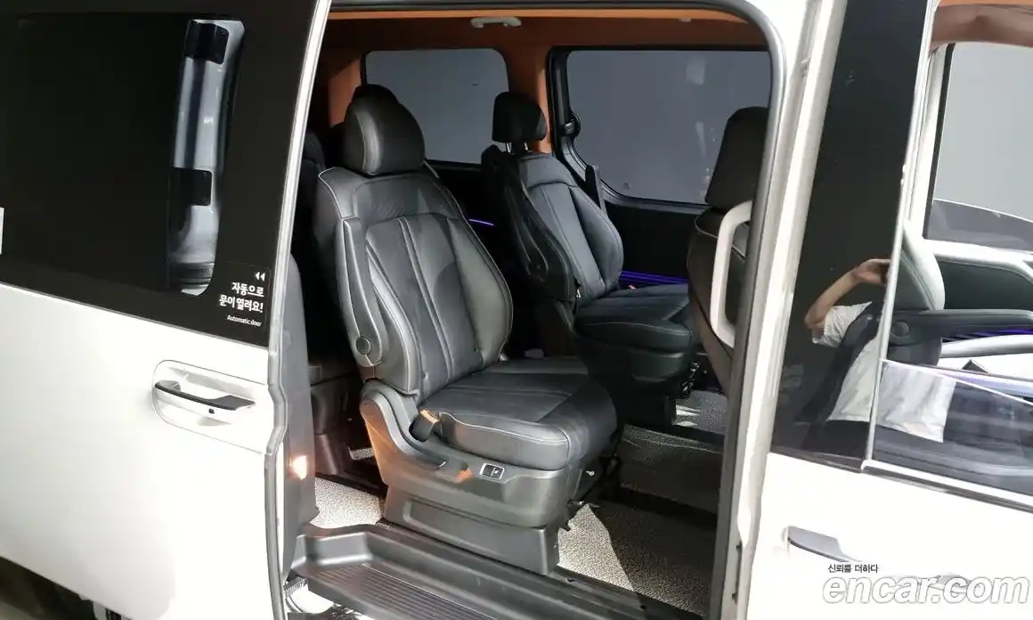 Hyundai Staria 2025 3.5 Автомат в Москве № 7798, фото 14