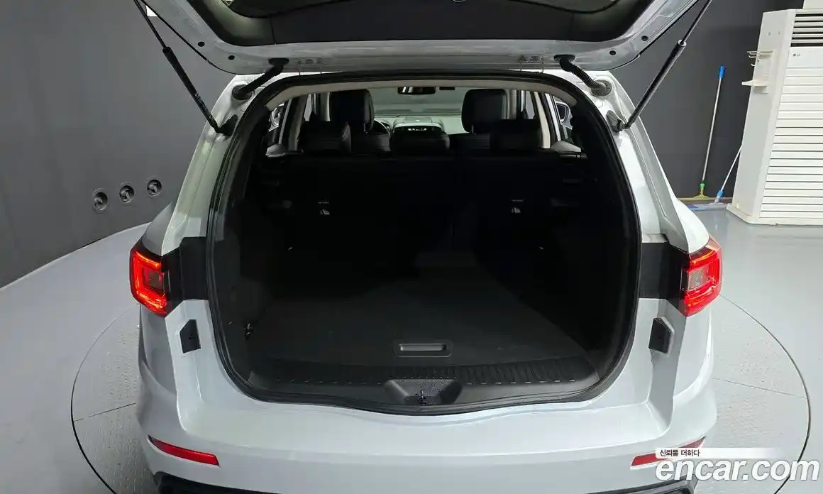 Renault QM6 2020 1.7 Автомат в Москве № 107003, фото 9