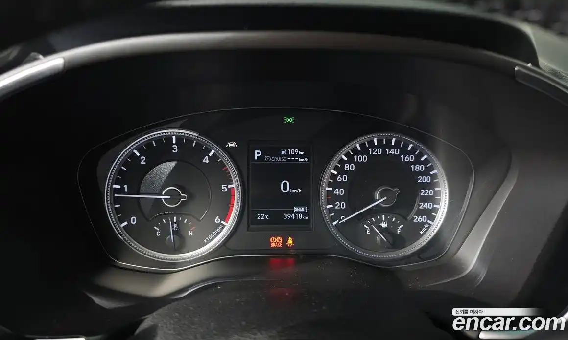 Hyundai Santa Fe 2019 2.0 Автомат в Москве № 112515, фото 11