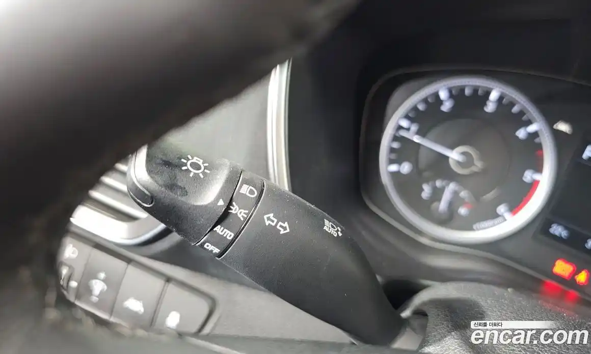 Hyundai Santa Fe 2019 2.0 Автомат в Москве № 112515, фото 13