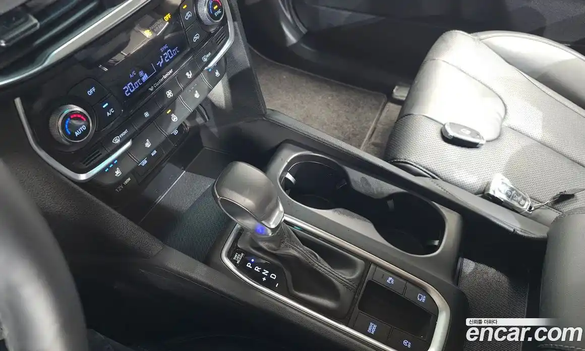 Hyundai Santa Fe 2019 2.0 Автомат в Москве № 112515, фото 18