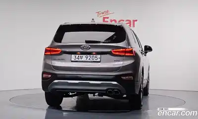 Hyundai Santa Fe 2019 2.0 Автомат в Москве № 112515, миниатюра 2