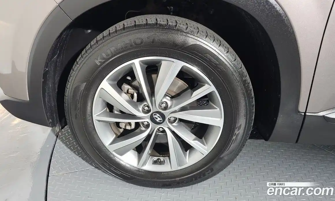 Hyundai Santa Fe 2019 2.0 Автомат в Москве № 112515, фото 7