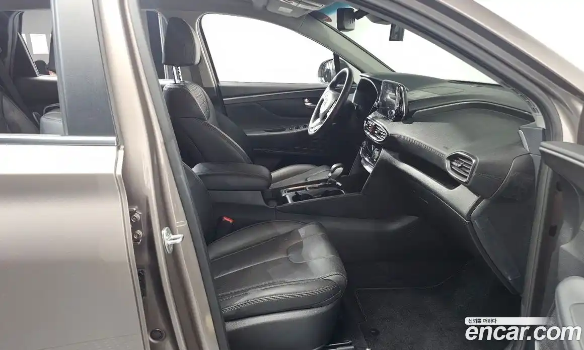 Hyundai Santa Fe 2019 2.0 Автомат в Москве № 112515, фото 8