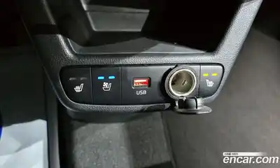 Kia Ray 2023 1.0 Автомат в Москве № 114527, миниатюра 2