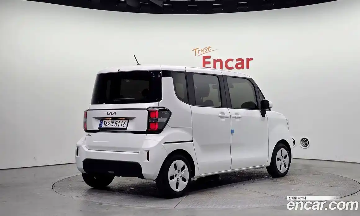 Kia Ray 2023 1.0 Автомат в Москве № 114527, фото 4