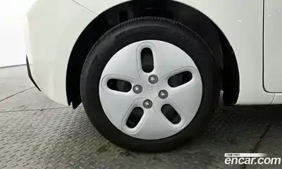 Kia Ray 2023 1.0 Автомат в Москве № 114527, миниатюра 6