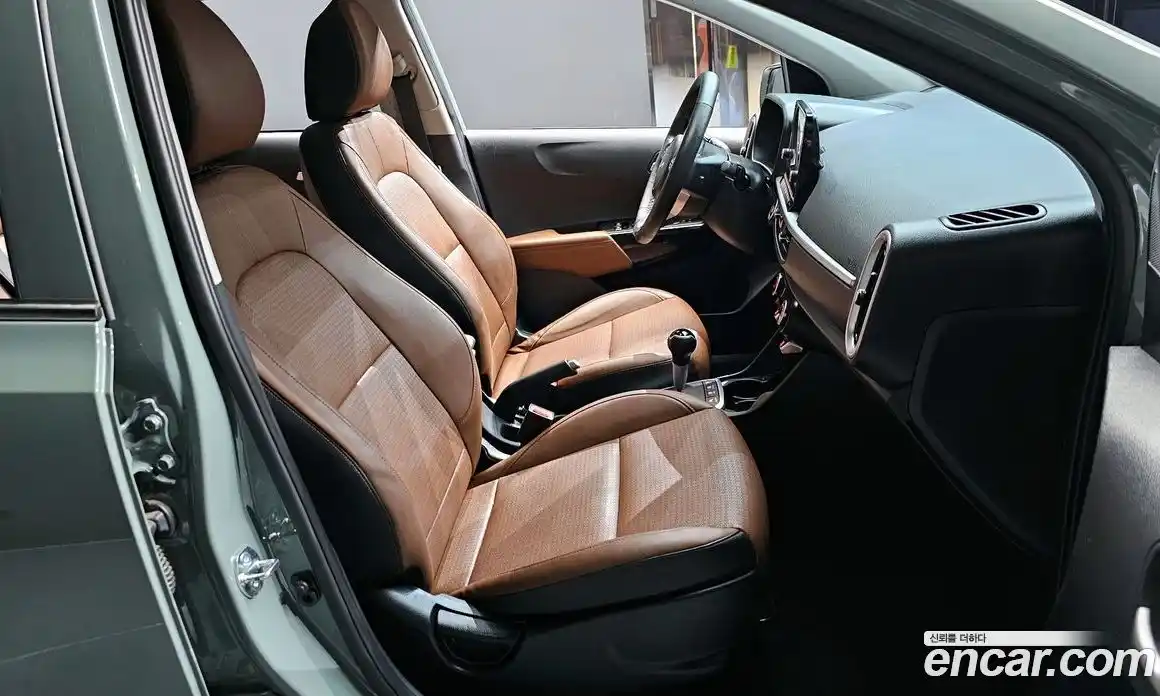 Kia Morning 2024 1.0 Автомат в Москве № 115723, фото 10