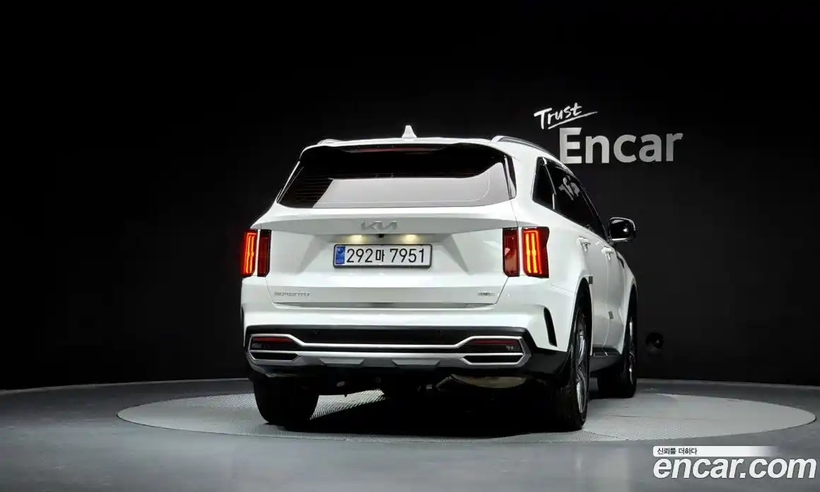 Kia Sorento 2023 1.6 Автомат в Москве № 120373, фото 13