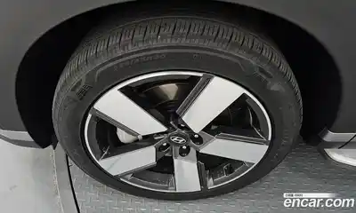 Hyundai Santa Fe 2024 2.5 Автомат в Москве № 125933, миниатюра 4