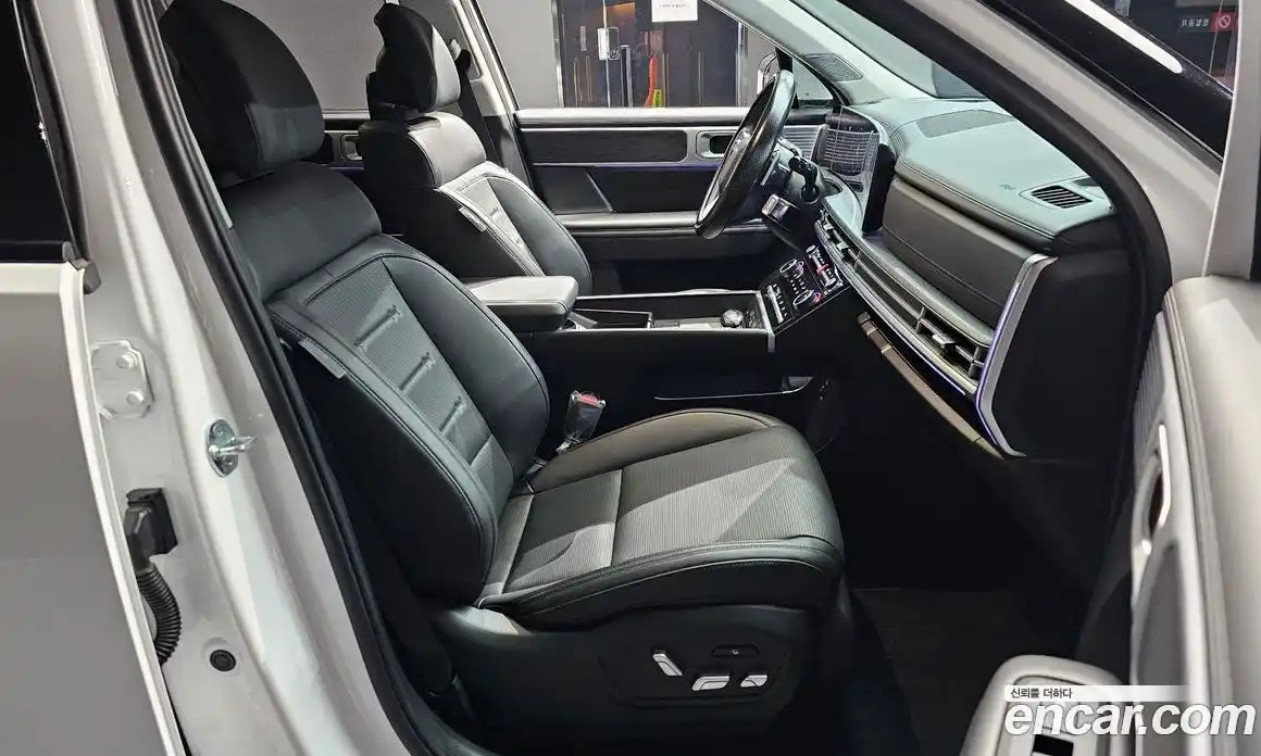 Hyundai Santa Fe 2024 2.5 Автомат в Москве № 130898, фото 8