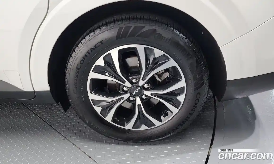 Kia Canival 2023 2.2 Автомат в Москве № 132945, фото 15