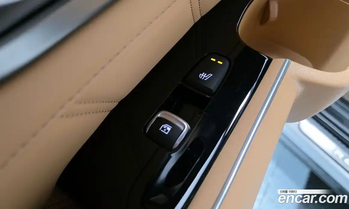 Kia Sorento 2023 1.6 Автомат в Москве № 133934, фото 3