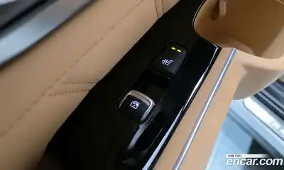 Kia Sorento 2023 1.6 Автомат в Москве № 133934, миниатюра 3