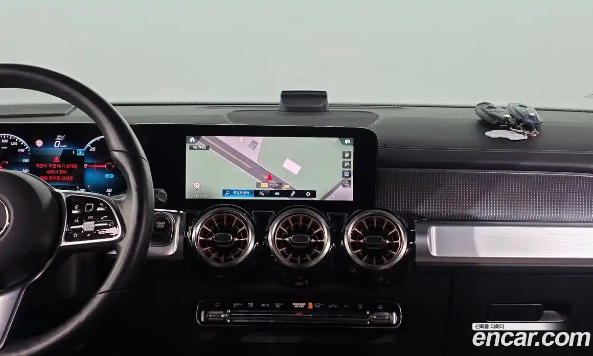 Mercedes-Benz EQB 2023 0.2 Автомат в Москве № 139821, фото 3