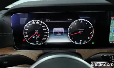 Mercedes-Benz E-Class 2019 2.0 Автомат в Москве № 141829, миниатюра 2