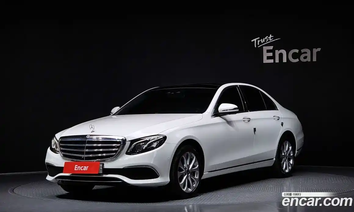 Mercedes-Benz E-Class 2019 2.0 Автомат в Москве № 141829, фото 10