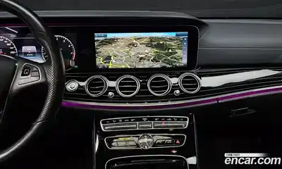 Mercedes-Benz E-Class 2017 3.0 Автомат в Москве № 142192, миниатюра 2