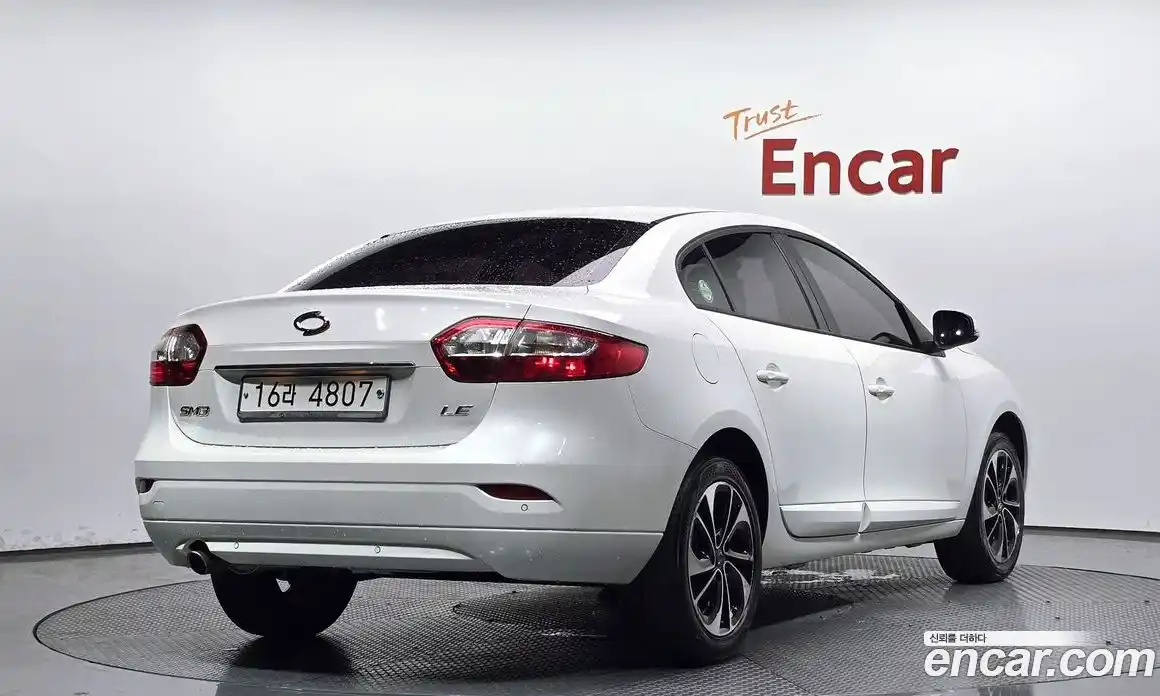 Renault SM3 2016 1.6 Автомат в Москве № 147567, фото 15