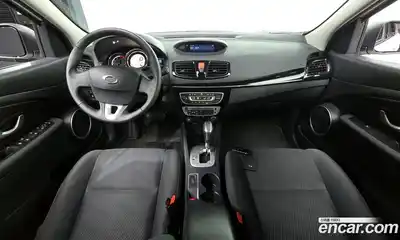 Renault SM3 2016 1.6 Автомат в Москве № 147567, миниатюра 8
