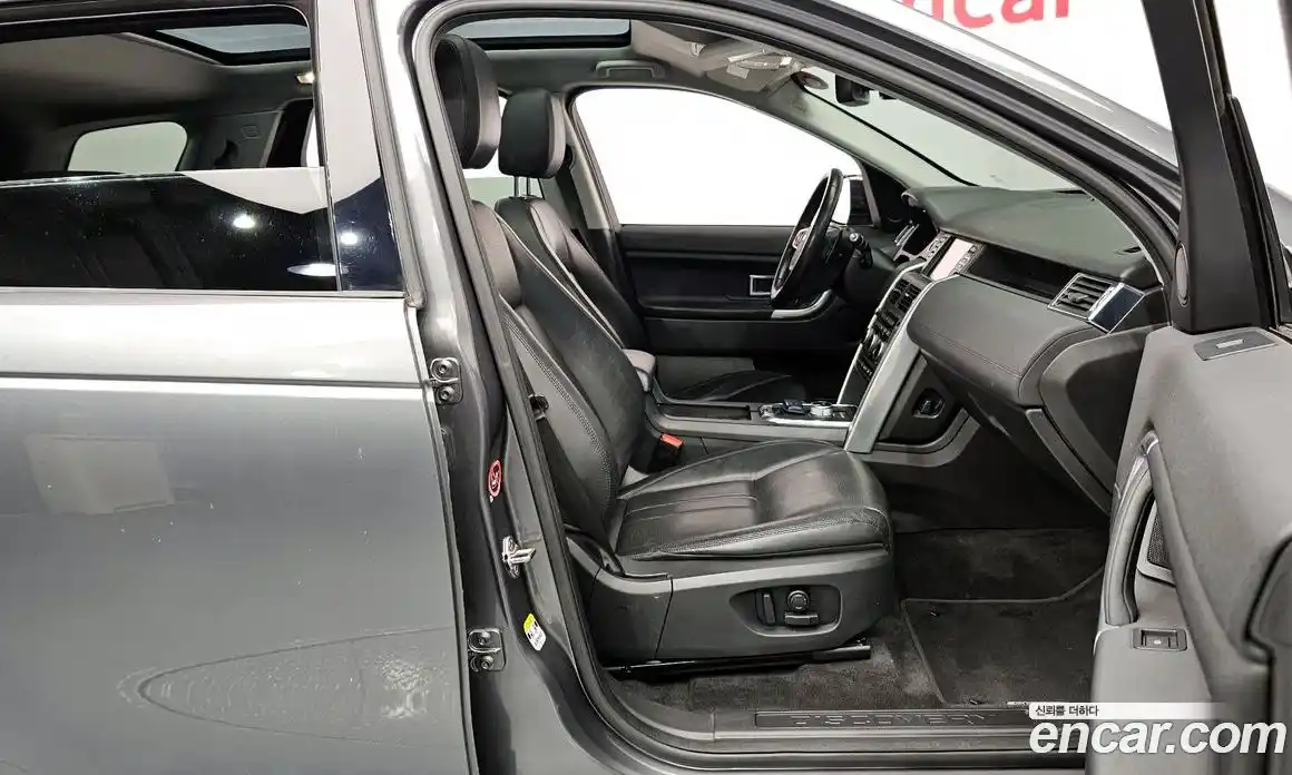 Land Rover Discovery Sport 2016 2.0 Автомат в Москве № 155079, фото 18