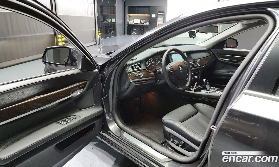 BMW 7-Series 2011 3.0 Автомат в Москве № 157833, фото 15