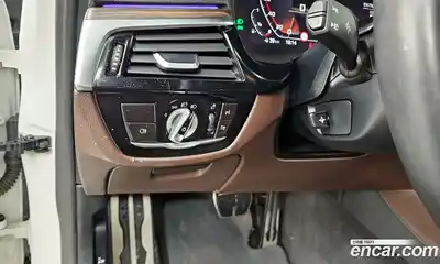 BMW 5-Series 2021 2.0 Автомат в Москве № 158616, миниатюра 2