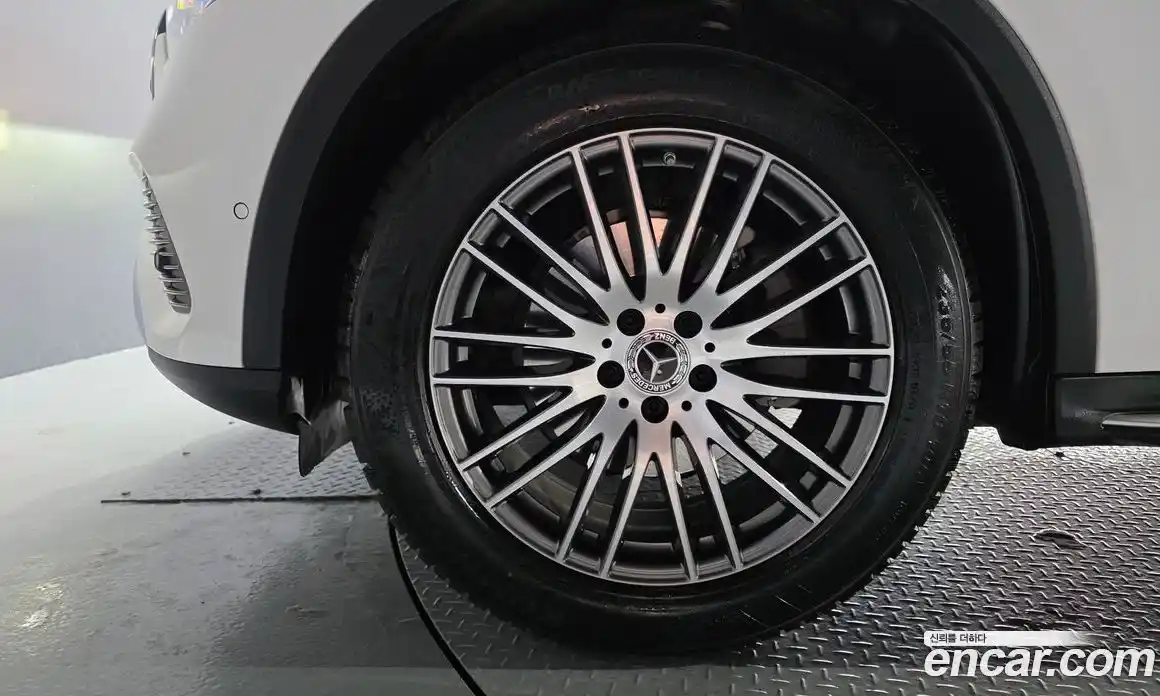 Mercedes-Benz GLC-Class 2025 2.0 Автомат в Москве № 160318, фото 13