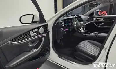 Mercedes-Benz E-Class 2019 3.0 Автомат в Москве № 160404, миниатюра 2