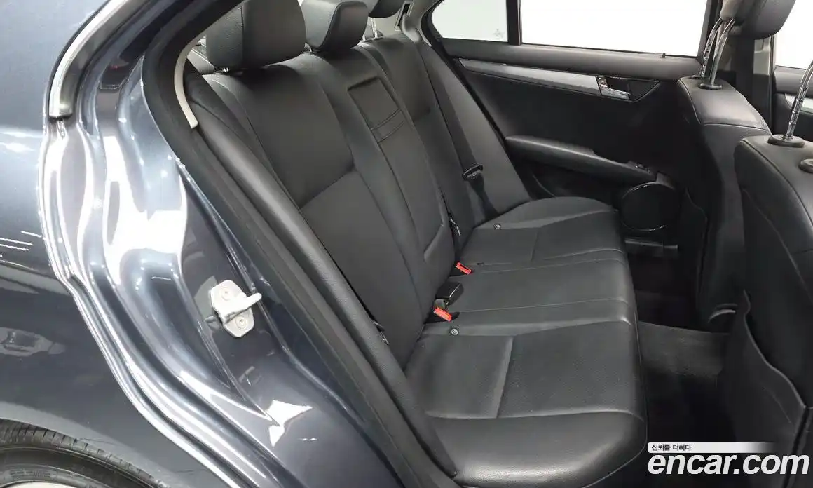 Mercedes-Benz C-Class 2010 1.8 Автомат в Москве № 160980, фото 14