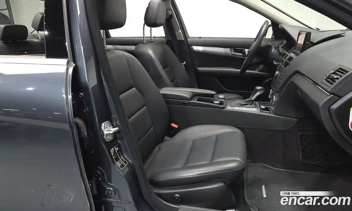 Mercedes-Benz C-Class 2010 1.8 Автомат в Москве № 160980, фото 8