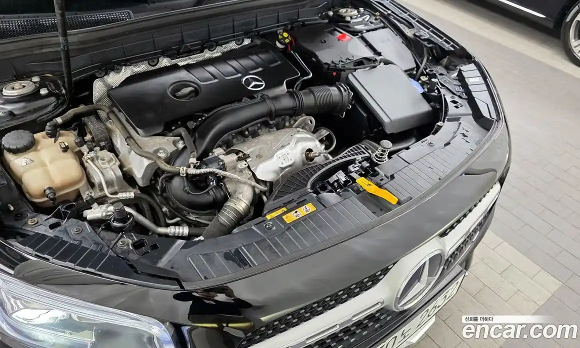 Mercedes-Benz GLB-Class 2021 2.0 Автомат в Москве № 161373, фото 14