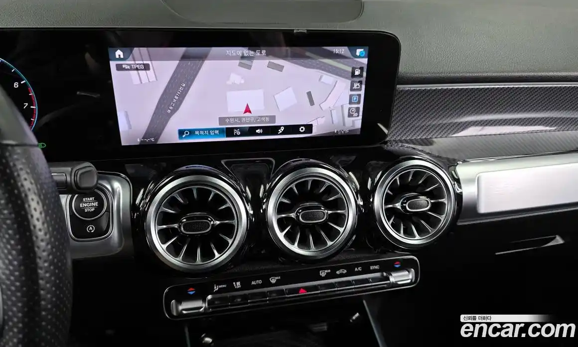 Mercedes-Benz GLB-Class 2021 2.0 Автомат в Москве № 161373, фото 16