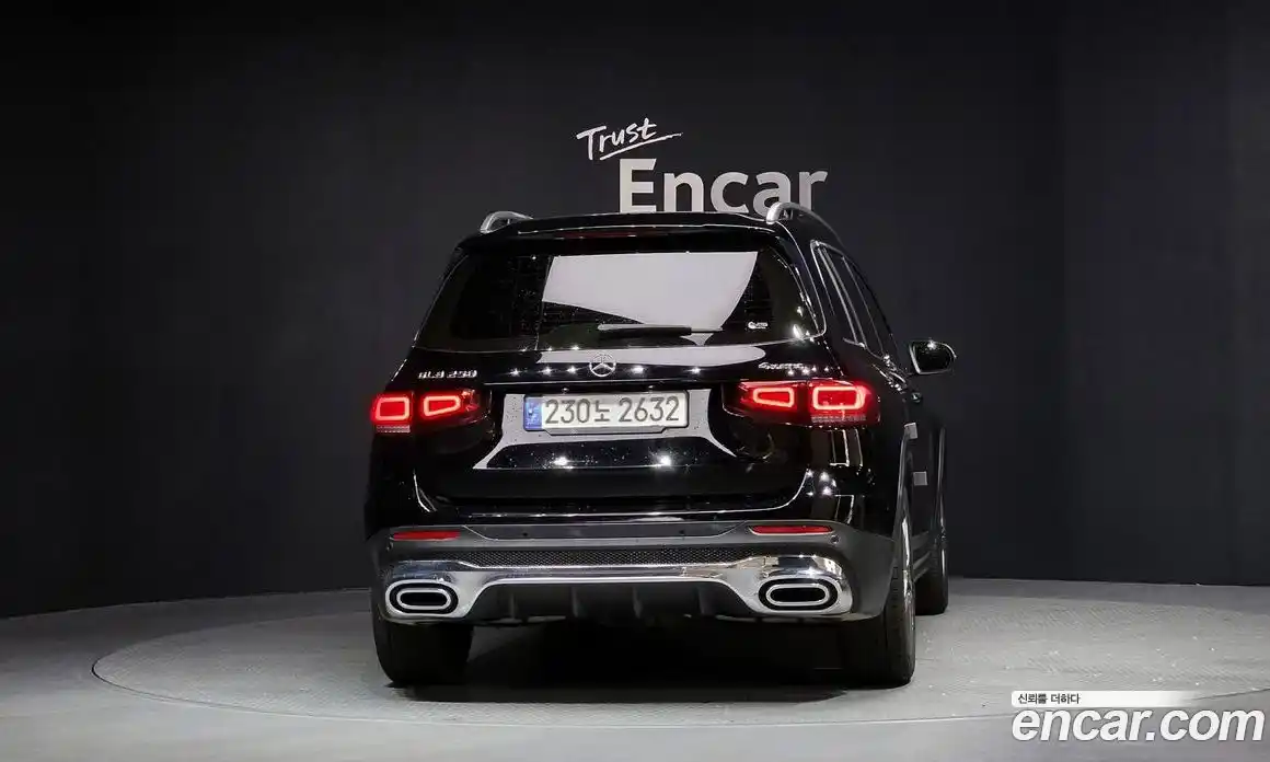 Mercedes-Benz GLB-Class 2021 2.0 Автомат в Москве № 161373, фото 20