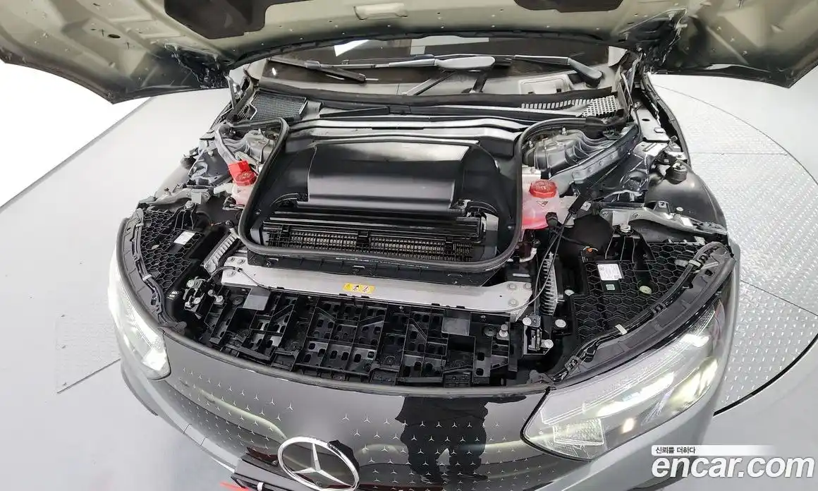 Mercedes-Benz EQE 2023 0.3 Автомат в Москве № 161481, фото 13